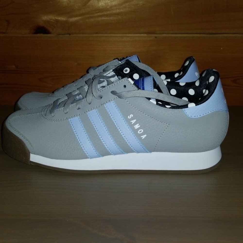 Adidas Women's Samoa Size 9